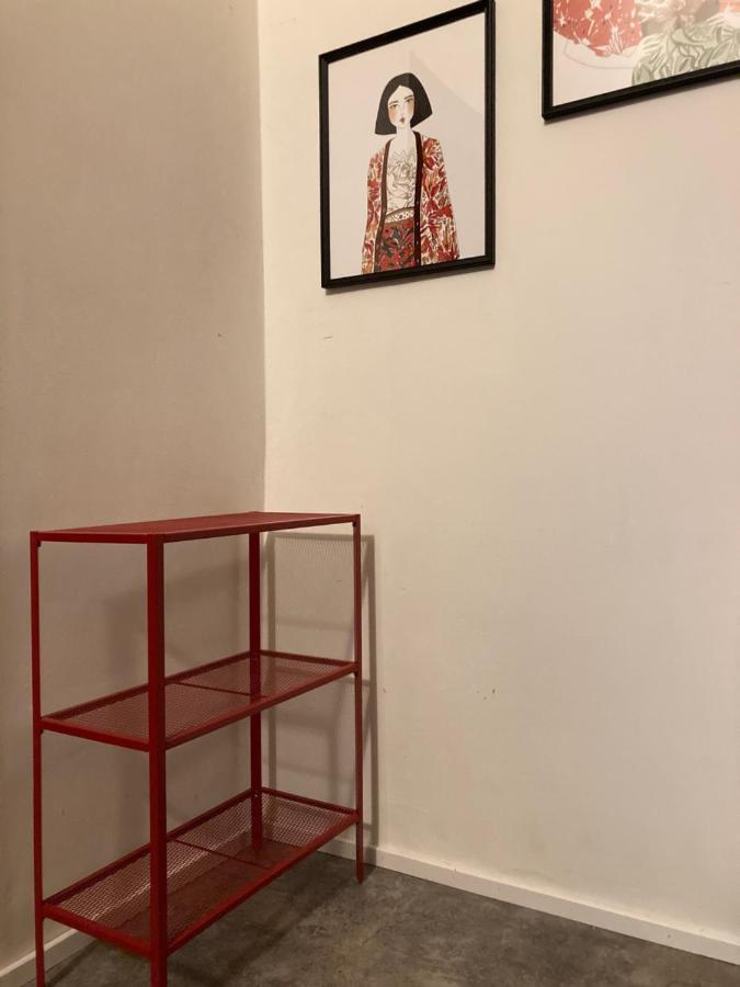Capsule Hostel Zizkov Tower Prag Eksteriør billede